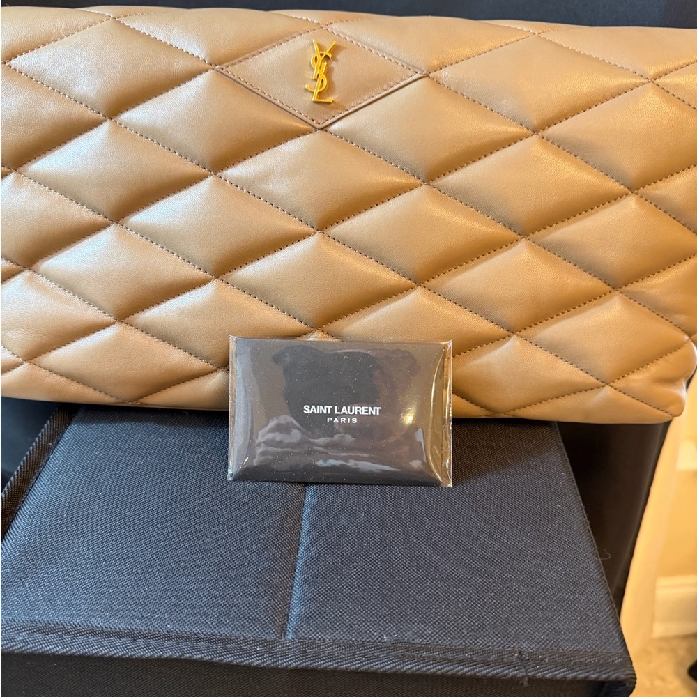 BNIB Saint Laurent Sade Puffer Envelope Cluth Lambskin 14.9 X 7.4 X 4.3 INCHES